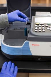 Thermo GeneSys 30 Vis Spectrophotometer